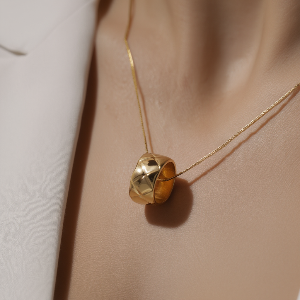 Kelly Necklace