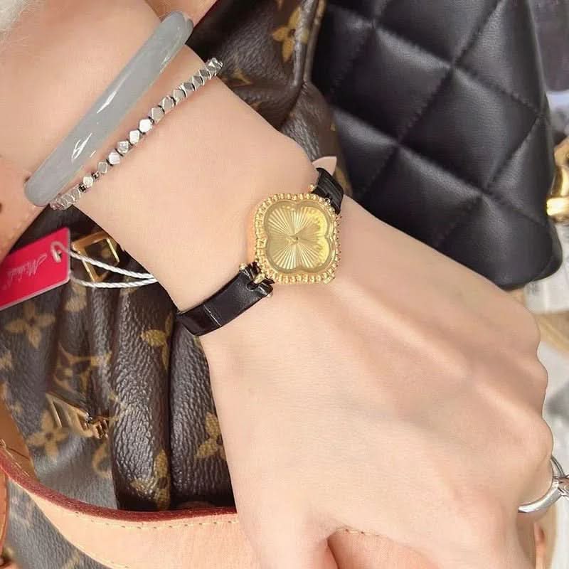 Clover Watch