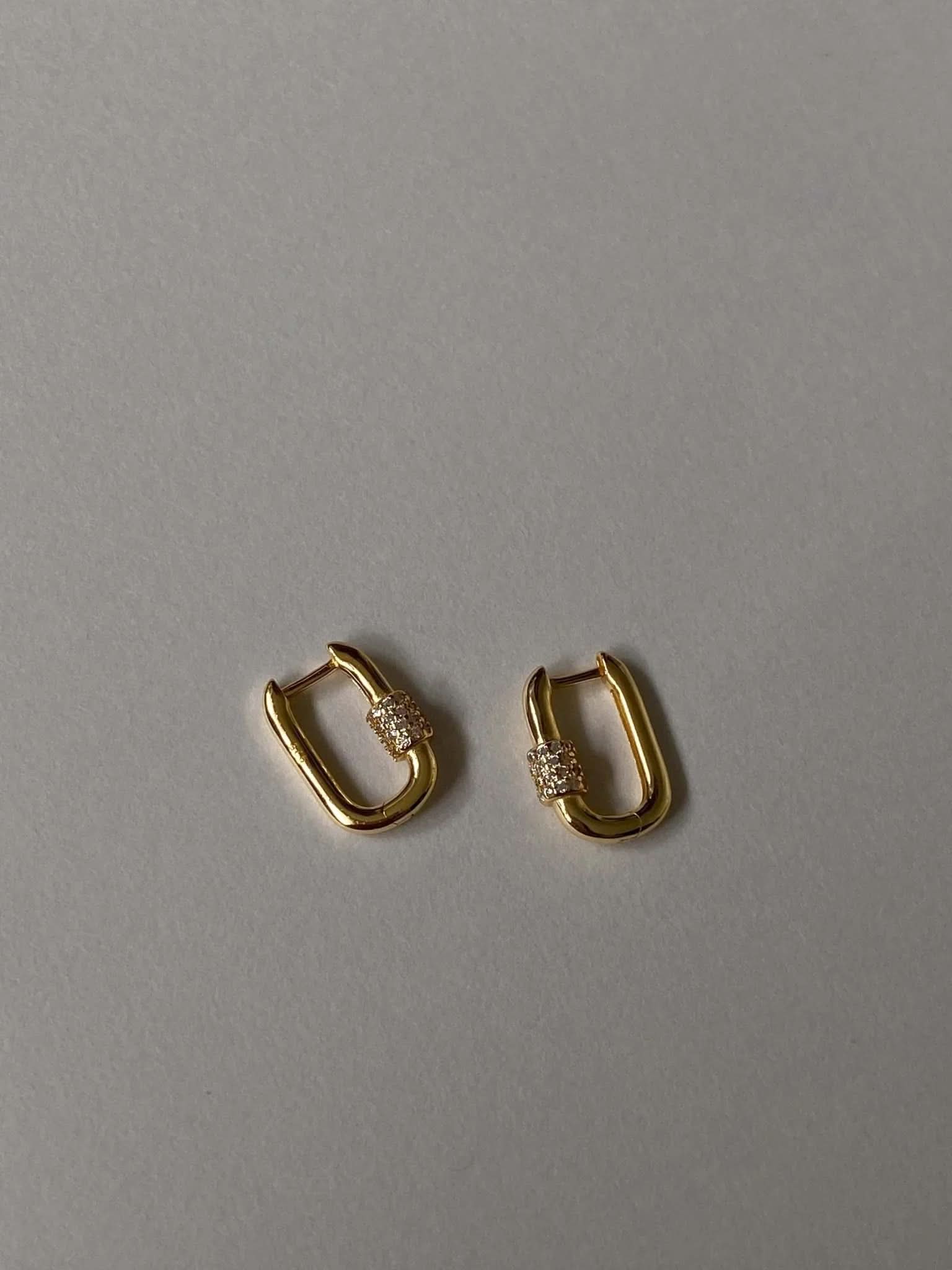 Bella Earrings – Gold