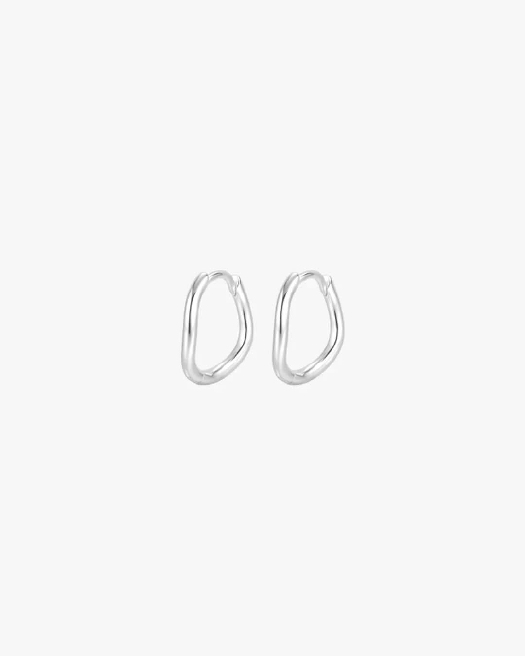 أقراط نامي - فضي