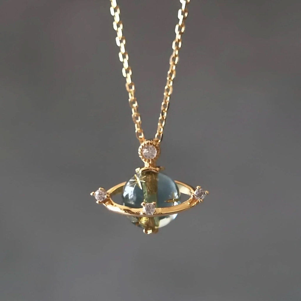 قلادة كوكب زحل